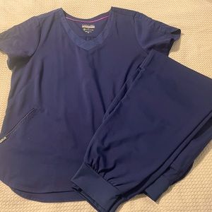 Limited edition healing hands scrubs set XL